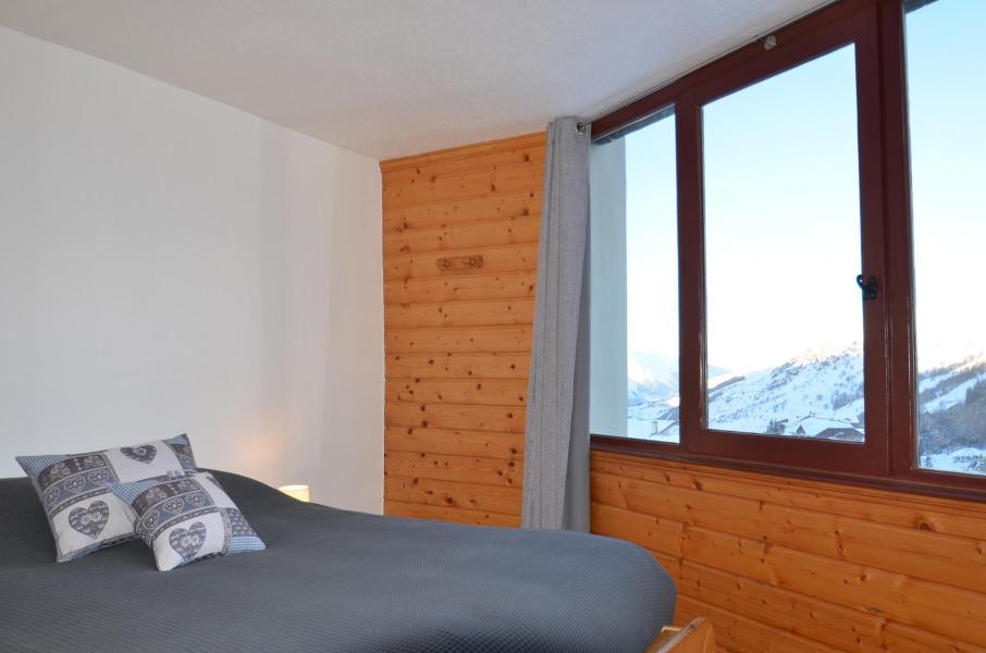 Holiday in mountain resort 4 room duplex apartment 8 people (1518) - La Résidence Caron - Les Menuires - Bedroom