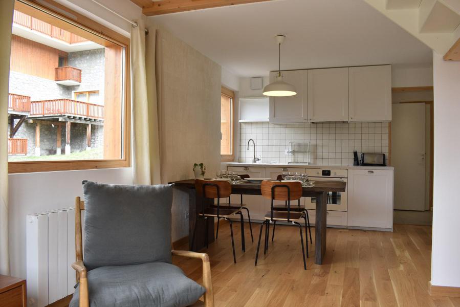 Vacances en montagne Appartement duplex 4 pièces 6 personnes (15) - La Résidence Chanrossa - Méribel - Séjour