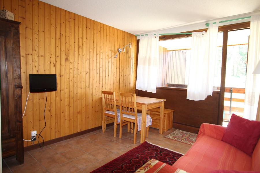 Wakacje w górach Apartament 4 pokojowy 6 osób (D09) - La Résidence Ferme d'Augustin - Montgenèvre - Pokój gościnny