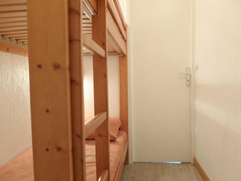 Holiday in mountain resort Studio sleeping corner 4 people (105) - La Résidence Home Club - Tignes - Bedroom