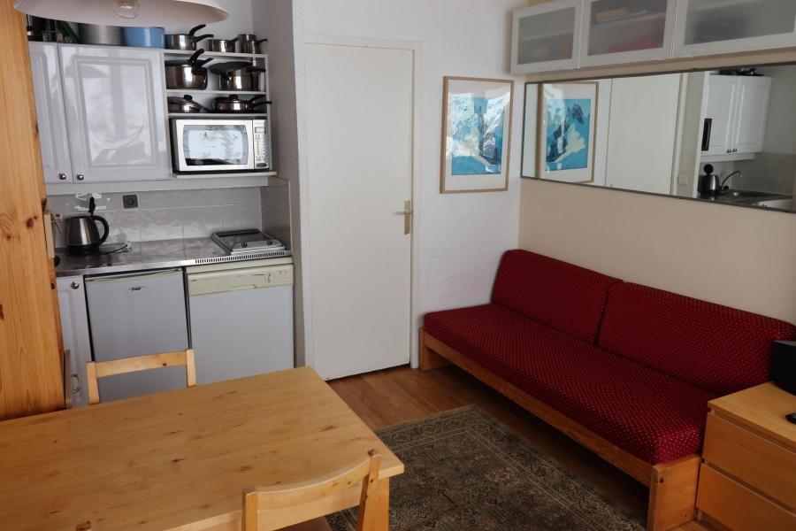 Holiday in mountain resort Studio sleeping corner 4 people (178) - La Résidence Home Club - Tignes - Living room