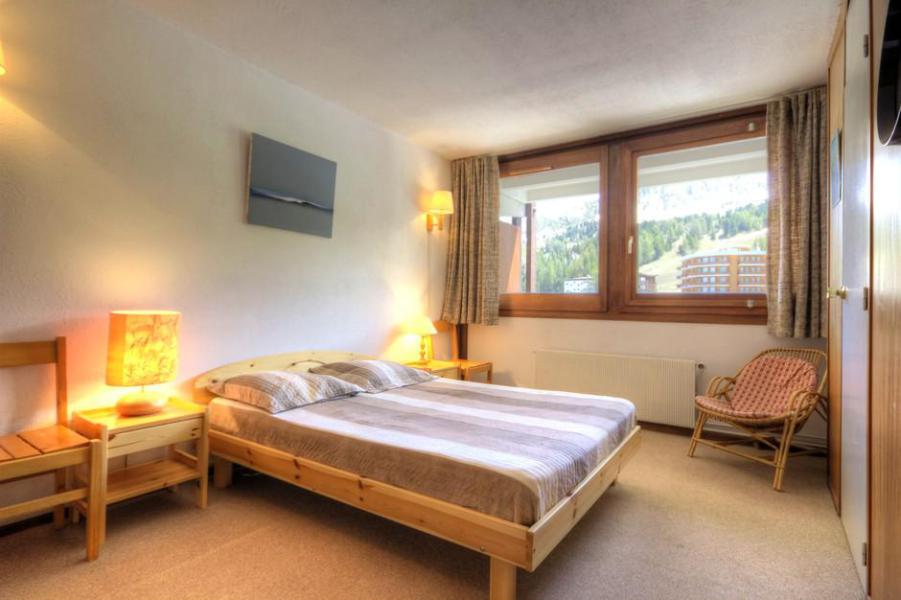Holiday in mountain resort 3 room apartment 7 people (304) - La Résidence l'Aconcagua - La Plagne - Bedroom