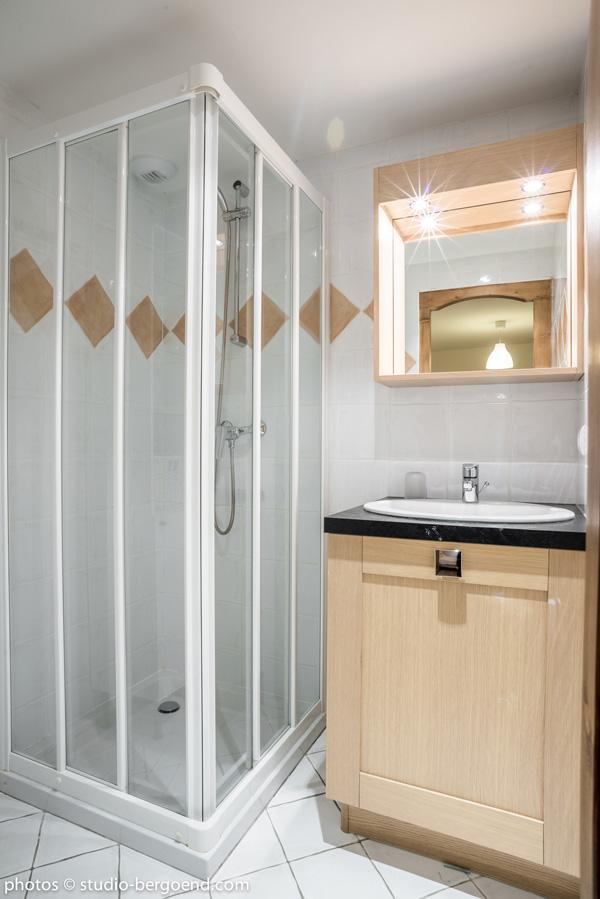 Vacances en montagne Appartement 6 pièces 12 personnes (15AB) - La Résidence l'Iseran - Les Arcs - Salle de douche