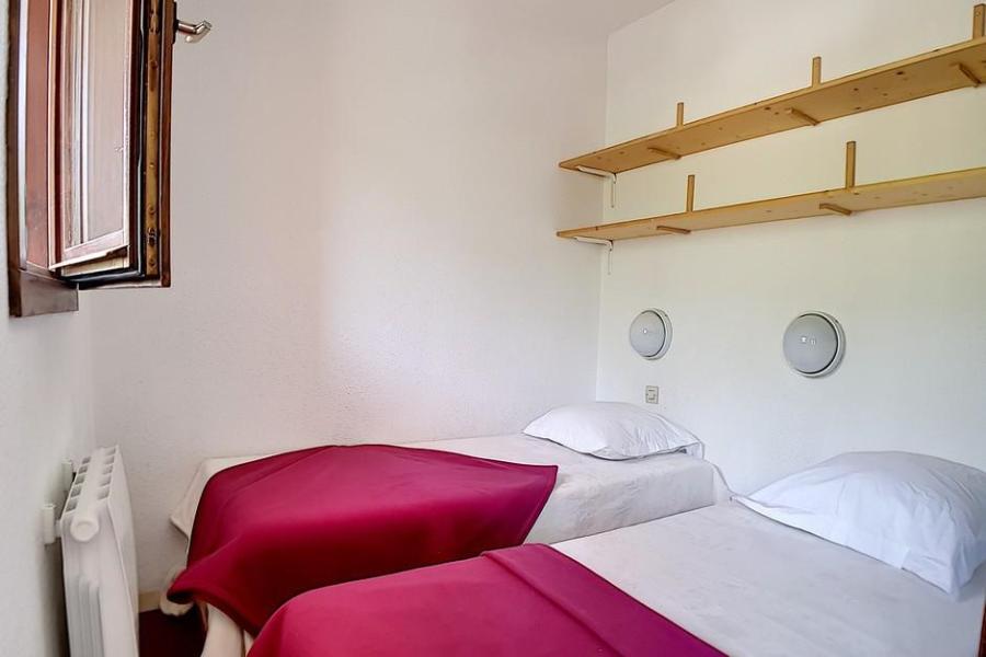 Holiday in mountain resort 2 room apartment 4 people (0207) - La Résidence l'Orée des Pistes - Les Menuires - Bedroom