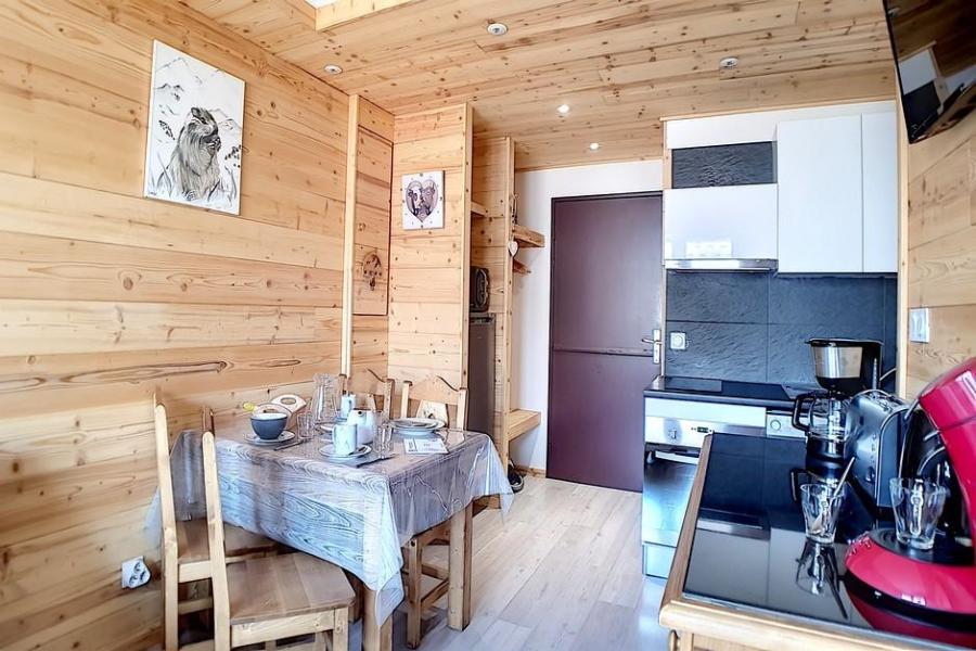 Vacanze in montagna Appartamento 2 stanze per 4 persone (018) - La Résidence l'Orée des Pistes - Les Menuires - Soggiorno