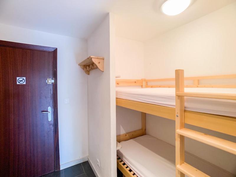 Holiday in mountain resort 3 room apartment sleeping corner 9 people (06) - La Résidence la Tour du Lac - Tignes - Bunk beds
