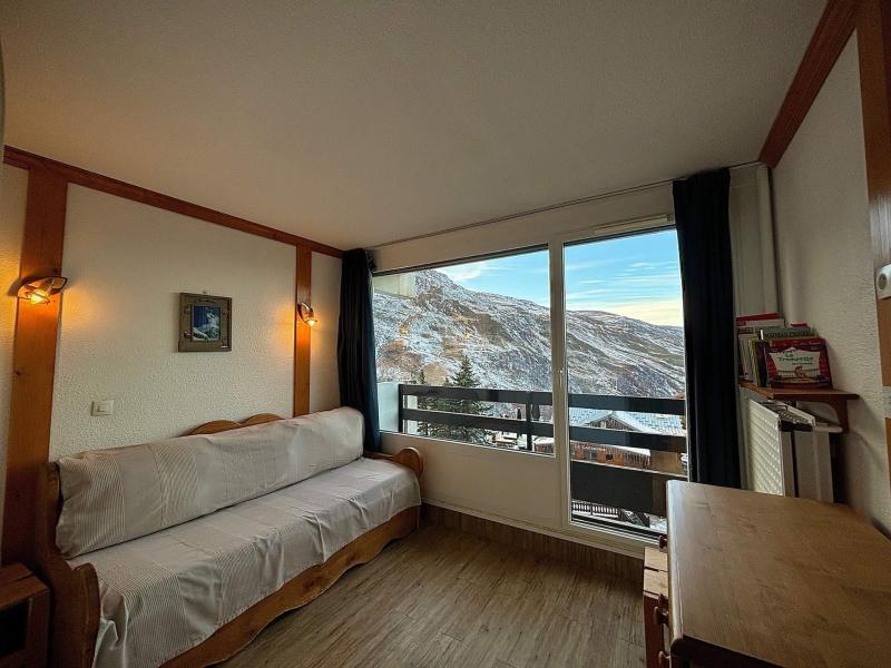 Holiday in mountain resort 2 room apartment 4 people (R38) - La Résidence Lac du Lou - Les Menuires - Bedroom