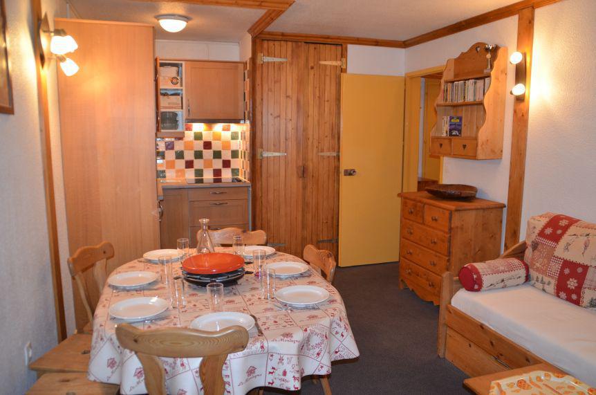 Vacanze in montagna Appartamento 2 stanze per 4 persone (R10) - La Résidence Lac du Lou - Les Menuires - Angolo pranzo