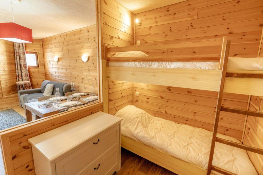 Holiday in mountain resort Studio sleeping corner 4 people (410) - La Résidence le 1650 - Les Orres - Bedroom