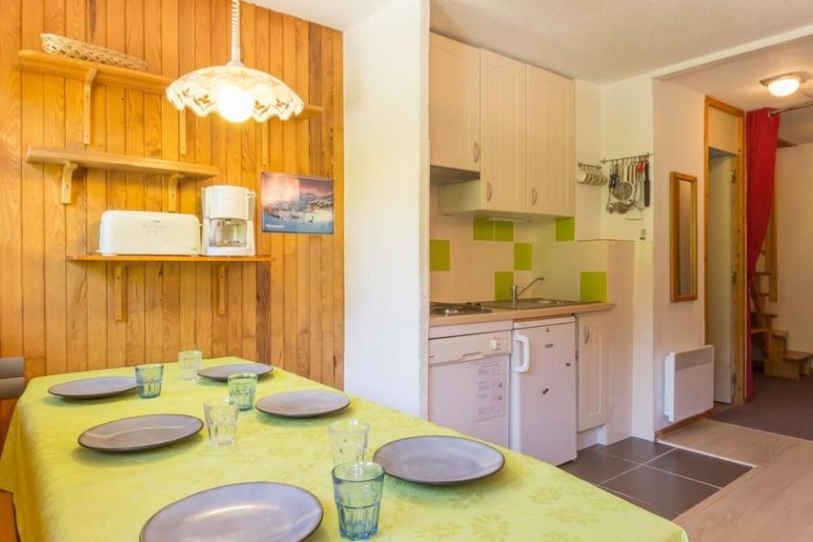 Vakantie in de bergen Appartement 3 kamers mezzanine 8 personen (BAI42) - La Résidence le Bastion I - Montchavin La Plagne - Woonkamer