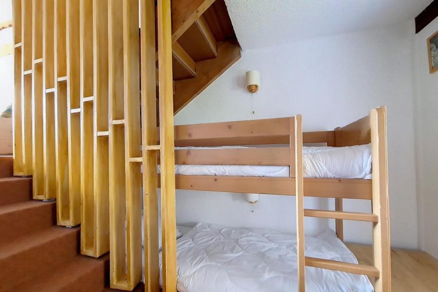 Holiday in mountain resort 2 room duplex apartment 5 people (925) - La Résidence le Danchet - Les Menuires - Bunk beds