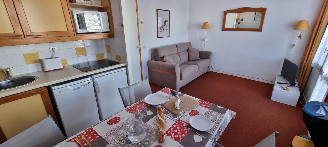 Vacanze in montagna Studio con alcova per 4 persone (5) - La Résidence le Domino - Montchavin La Plagne - Soggiorno