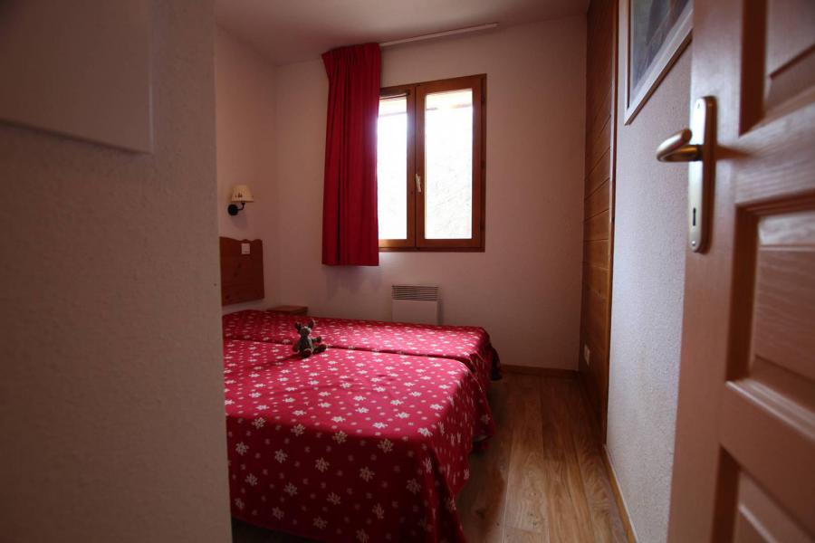 Vakantie in de bergen Appartement 2 kamers 4 personen (A301) - La Résidence le Hameau des Ecrins - Puy-Saint-Vincent - Verblijf