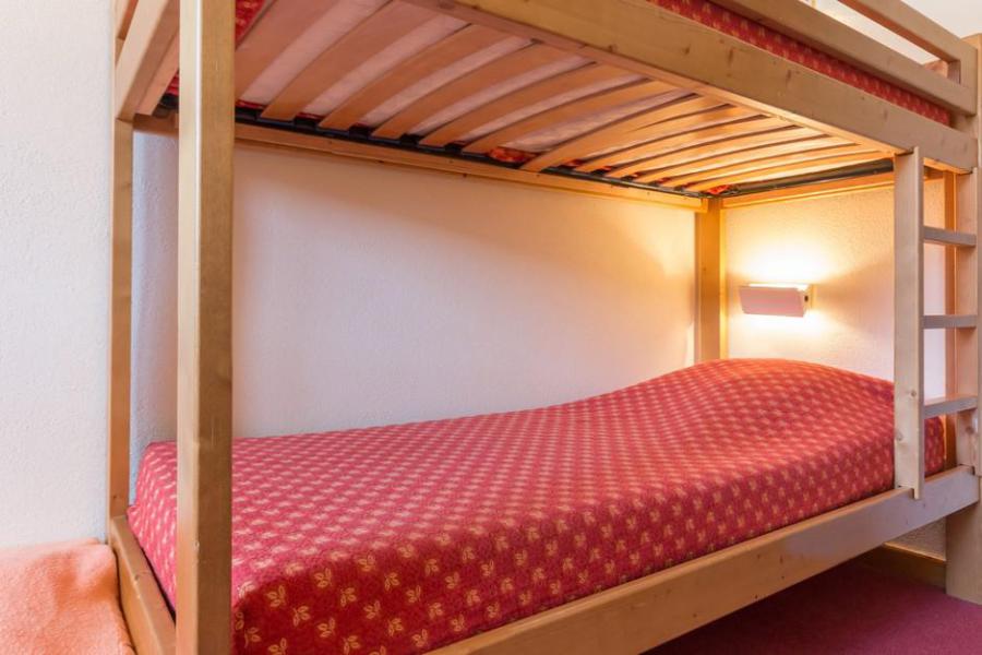 Holiday in mountain resort 3 room apartment 8 people (111) - La Résidence le Nanda Devi - La Plagne - Bedroom