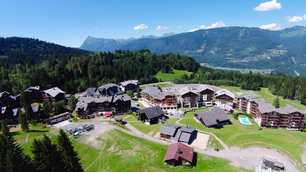 Ski verhuur La Résidence le Praz des Esserts - Morillon - Buiten zomer