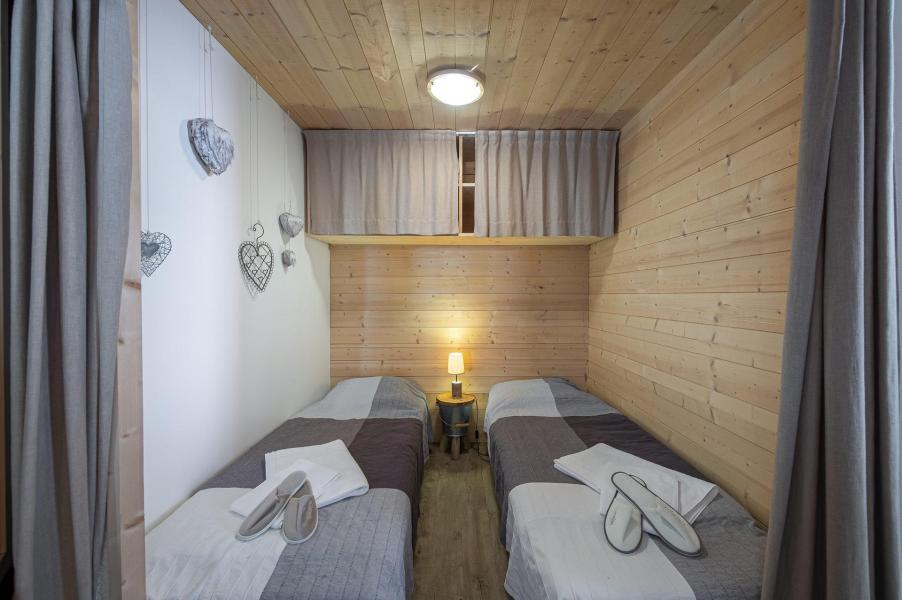 Holiday in mountain resort Studio sleeping corner 4 people (1) - La Résidence le Roc de Péclet 2 - Val Thorens - Bedroom