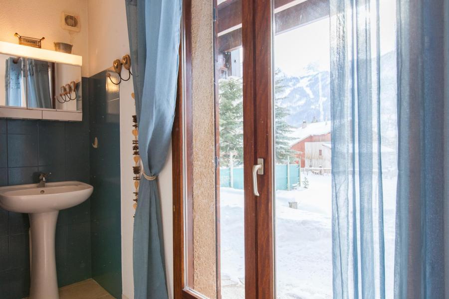 Vacances en montagne Appartement triplex 5 pièces 8 personnes (01) - La Résidence le Rocher - Serre Chevalier - Salle de douche