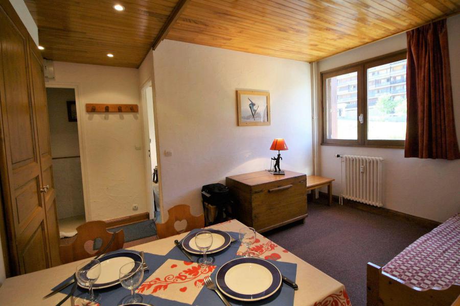 Holiday in mountain resort 2 room apartment 4 people (12BCL) - La Résidence le Shamrock - Tignes - Living room