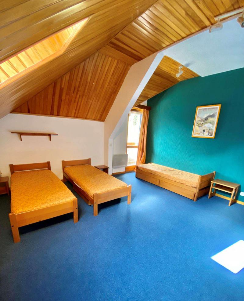 Vacances en montagne Appartement 5 pièces 9 personnes (363) - La résidence le Soleil - Les 2 Alpes - Cabine mansardée