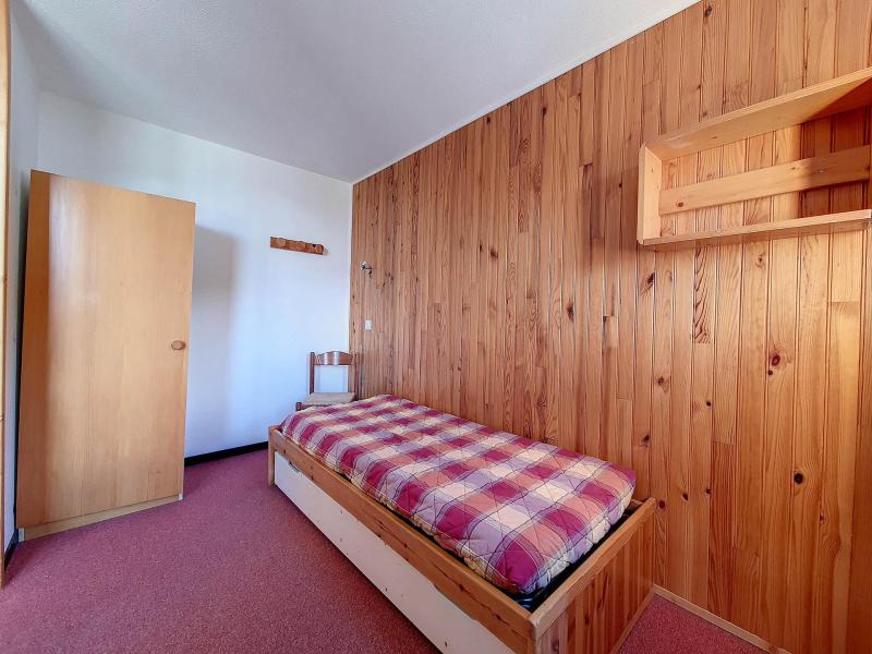 Holiday in mountain resort 2 room apartment cabin 4 people (508) - La Résidence le Villaret - Les Menuires - Bedroom