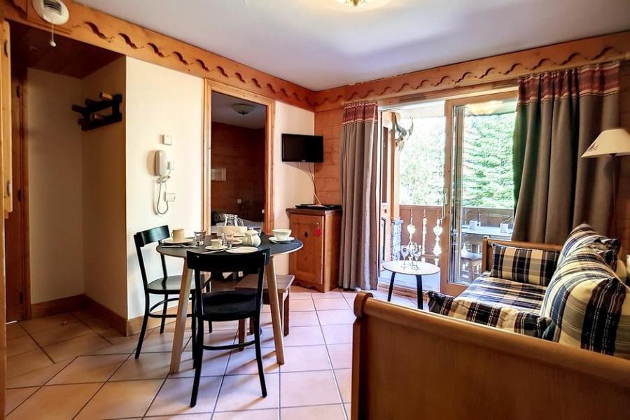 Vakantie in de bergen Appartement 2 kamers 4 personen (004A) - La Résidence les Alpages de Reberty - Les Menuires - Woonkamer