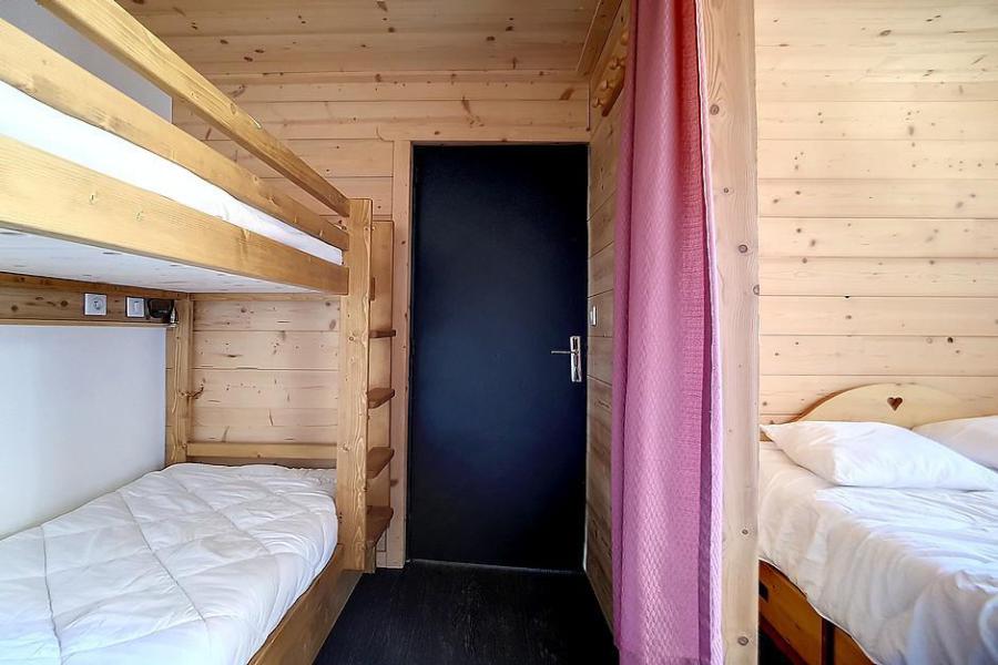Urlaub in den Bergen 3-Zimmer-Appartment für 6 Personen (B1) - La Résidence les Lauzes - Les Menuires - Schlafzimmer