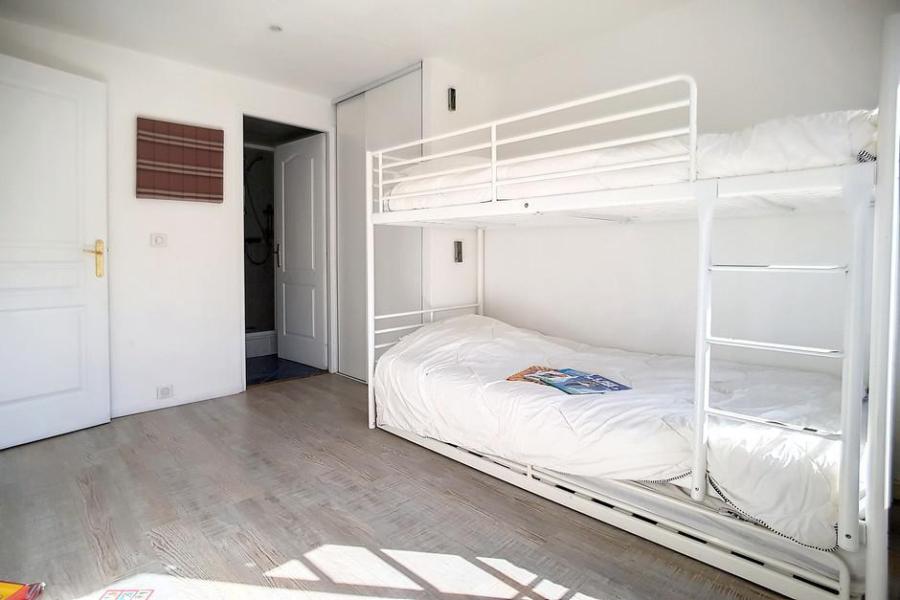 Vakantie in de bergen Appartement 2 kamers 5 personen (A3) - La Résidence les Lauzes - Les Menuires - Kamer
