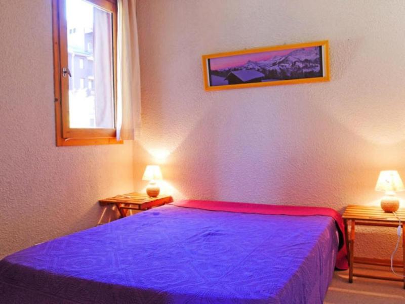 Holiday in mountain resort 3 room apartment 6 people (15) - La Résidence les Roches - Montchavin La Plagne - Bedroom