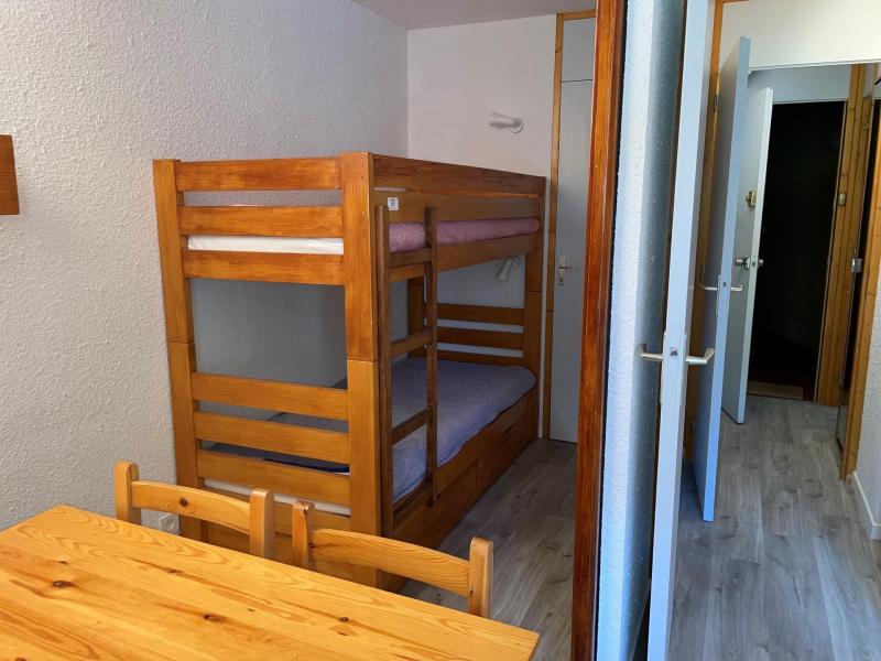 Vacances en montagne Studio coin montagne 4 personnes (96) - La Résidence les Soldanelles - La Plagne