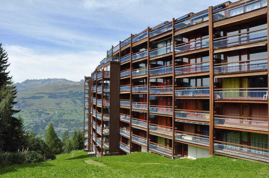 Vacances en montagne La Résidence Nova - Les Arcs - Extérieur été