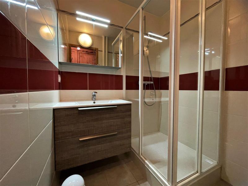 Holiday in mountain resort 3 room apartment 6 people (201) - La Résidence Peclet - Les Menuires - Shower room