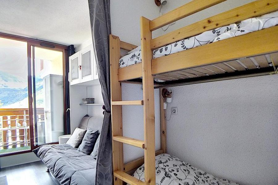 Vakantie in de bergen Appartement 2 kamers bergnis 4 personen (2408) - La Résidence Ski Soleil - Les Menuires - Woonkamer