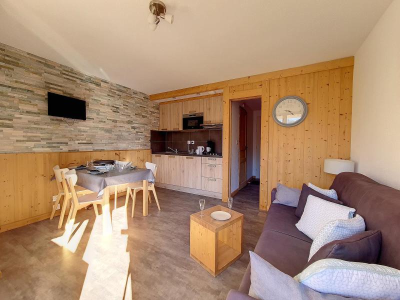 Holiday in mountain resort Studio 4 people (2709) - La Résidence Ski Soleil - Les Menuires - Living room