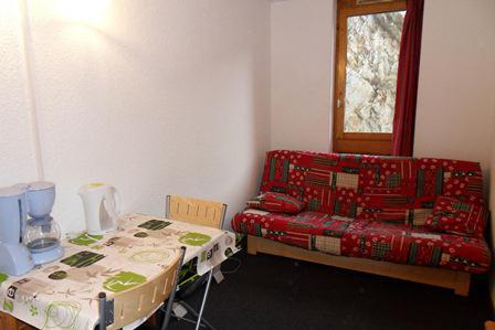 Holiday in mountain resort Studio 2 people (10) - La Résidence St Jacques - La Plagne - Living room