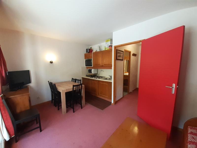 Holiday in mountain resort Studio sleeping corner 4 people (T-415) - La Turra - Valfréjus - Kitchenette