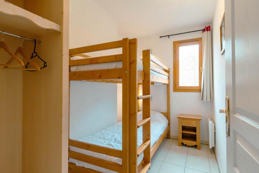 Holiday in mountain resort 3 room apartment 6 people (313) - Le Balcon des Airelles - Les Orres - Bedroom