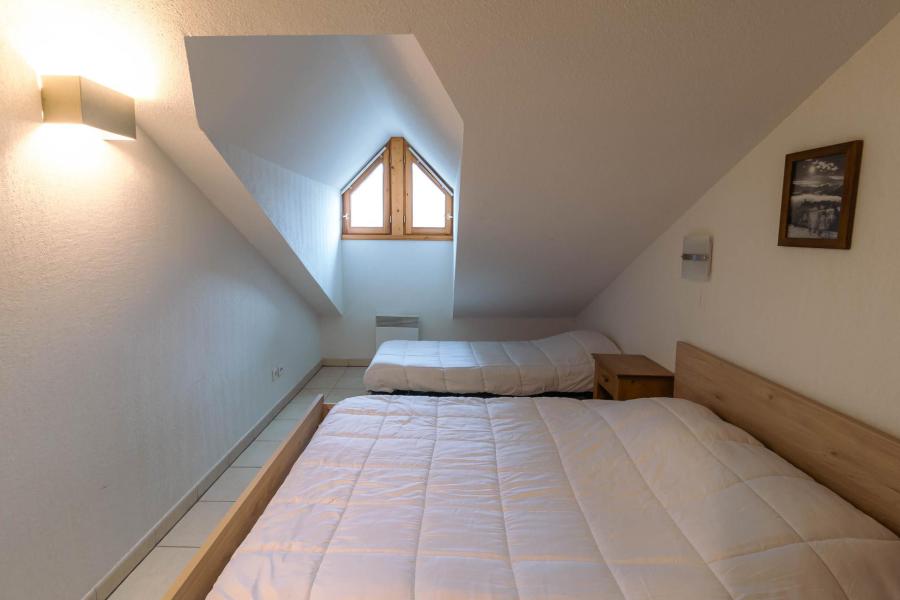 Holiday in mountain resort 3 room duplex apartment 7 people (310) - Le Balcon des Airelles - Les Orres - Bedroom