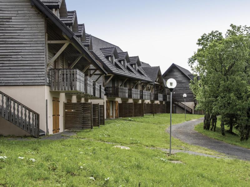 Ski verhuur Le Bois de la Reine - Super Besse - Buiten zomer