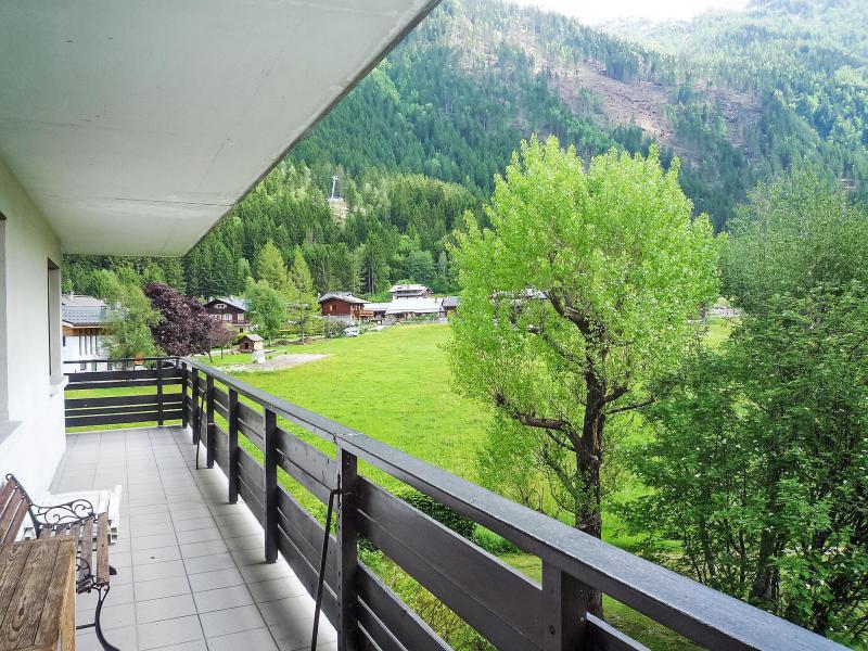 Holiday in mountain resort 3 room apartment 4 people (1) - Le Bois du Bouchet - Chamonix - Summer outside