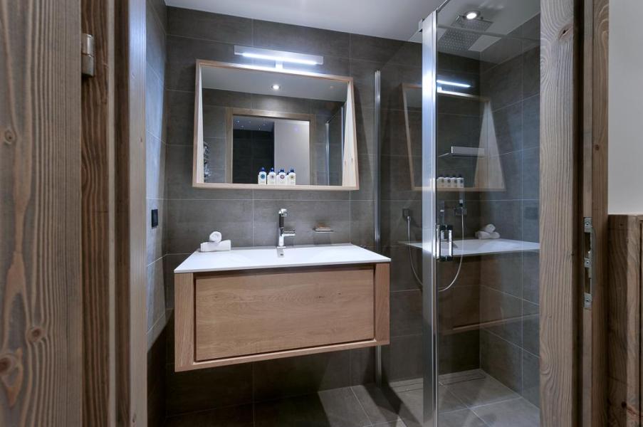 Holiday in mountain resort 6 room triplex apartment 10 people (Koh-I-Nor) - Le C - Courchevel - Shower room