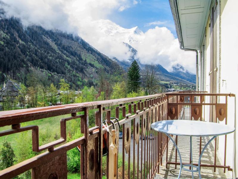 Rent in ski resort 1 room apartment 2 people (5) - Le Carlton - Chamonix - Summer outside