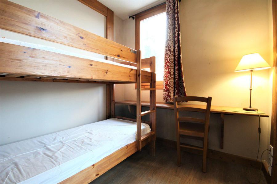 Holiday in mountain resort 3 room apartment 6 people (3) - Le Chalet de Montchavin - Montchavin La Plagne - Bedroom