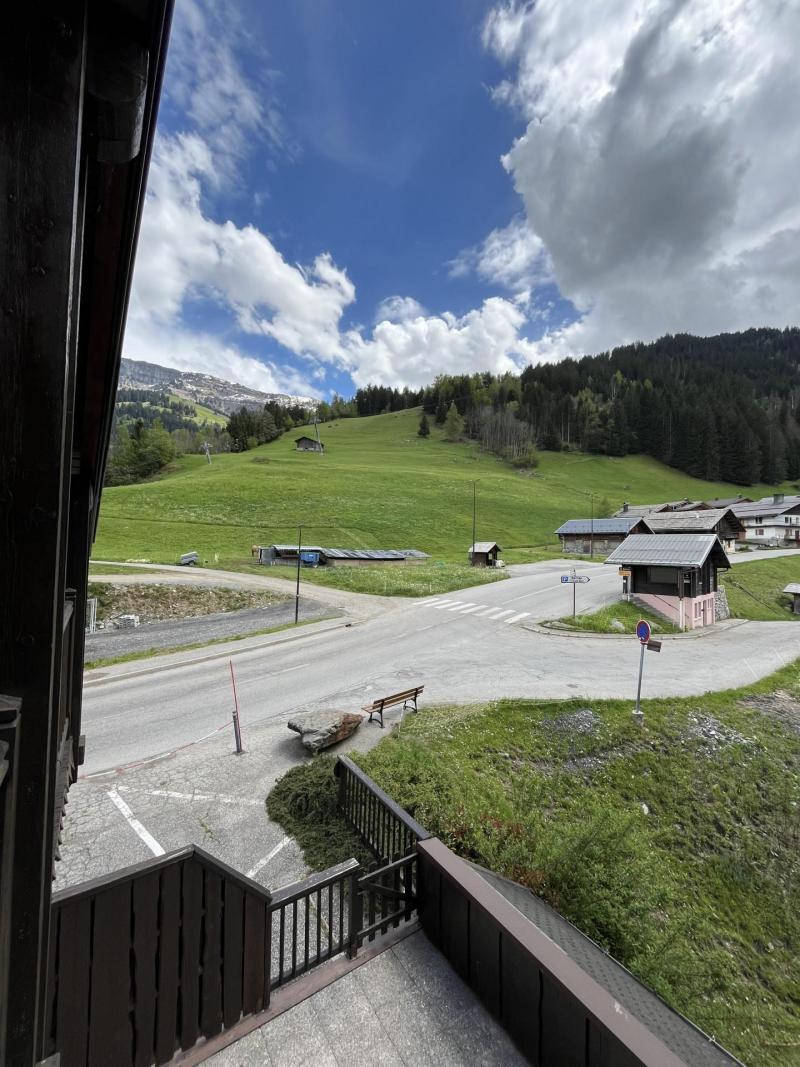 Urlaub in den Bergen 3 Zimmer Maisonettewohnung für 6 Personen - Le Chamois - Arêches-Beaufort - Balkon