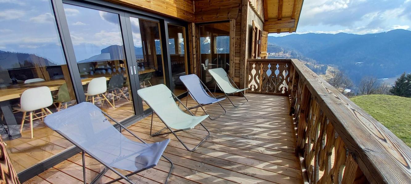 Rent in ski resort 8 room triplex chalet 14 people - LE CHAR - Les Gets - Summer outside
