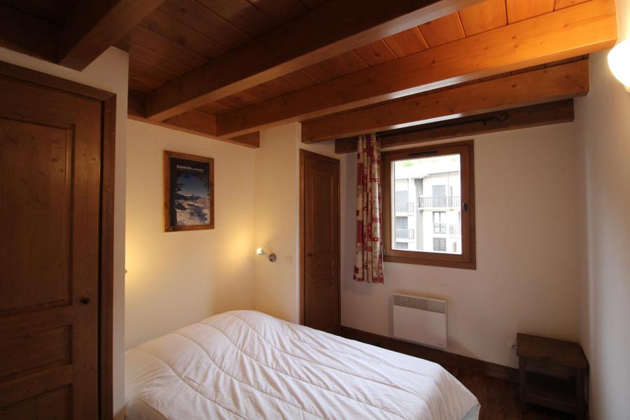 Holiday in mountain resort 3 room apartment 6 people (19) - Le Clos d'Aussois - Aussois - Bedroom