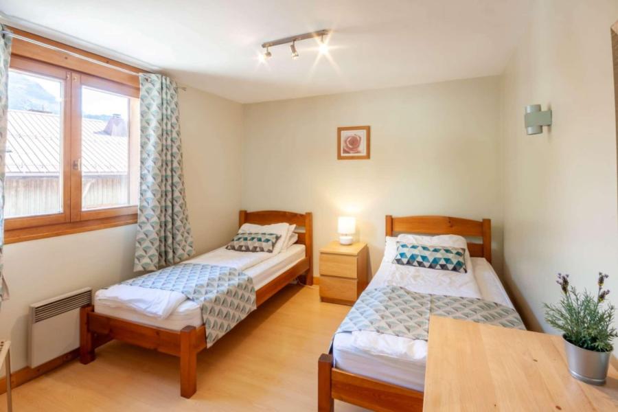 Holiday in mountain resort 3 room duplex apartment 6 people (10) - Le Cypierre - Morzine - Bedroom