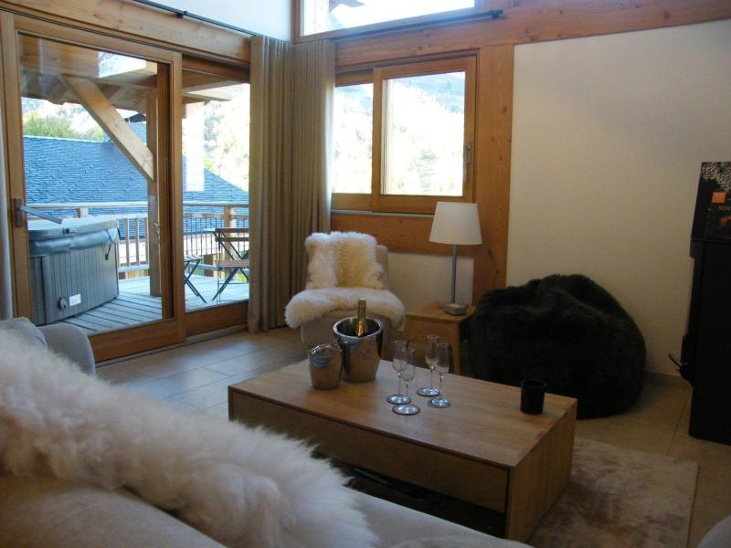 Holiday in mountain resort 4 room triplex chalet 6 people (Aigle) - Le Hameau de Caseblanche - Saint Martin de Belleville - Living room