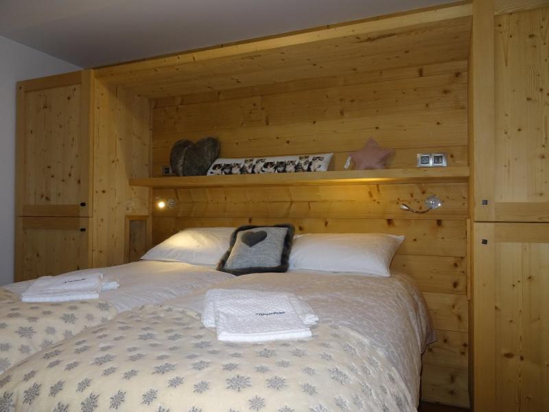 Holiday in mountain resort 5 room triplex chalet 8 people (Pomme de Pin) - Le Hameau de Caseblanche - Saint Martin de Belleville - Bedroom