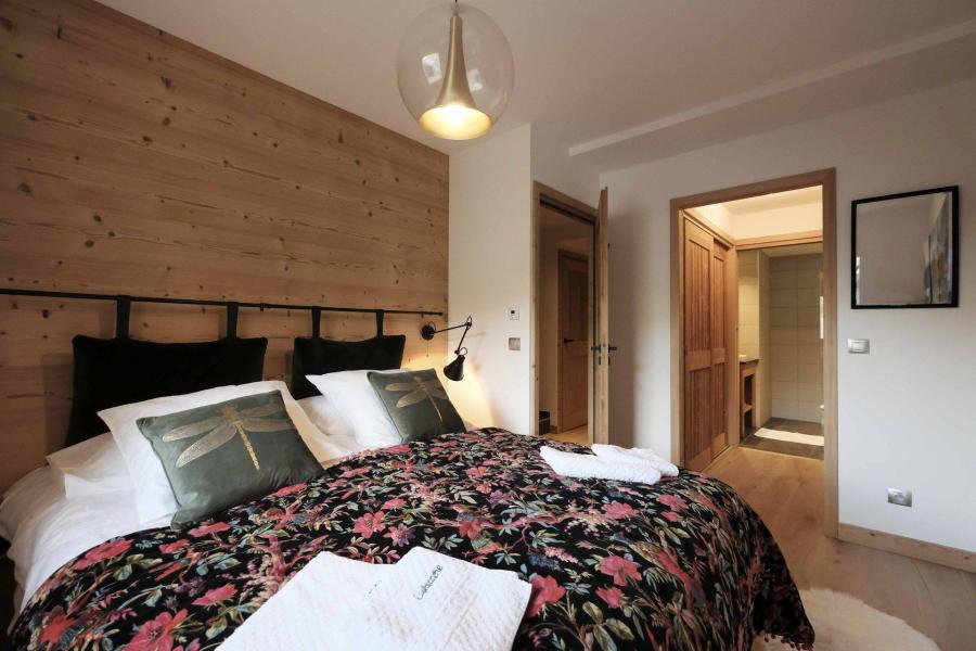 Holiday in mountain resort 6 room triplex chalet 12 people (Ibis Viperae) - Le Hameau de Caseblanche - Saint Martin de Belleville - Bedroom