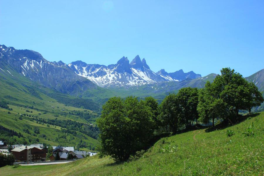 Location au ski Le Hameau des Aiguilles - Albiez Montrond - Extérieur été